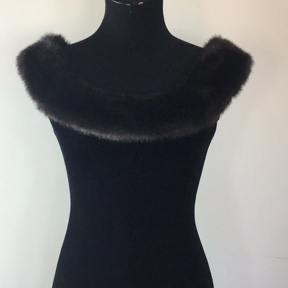 Jeffrey-Dara velvet gown